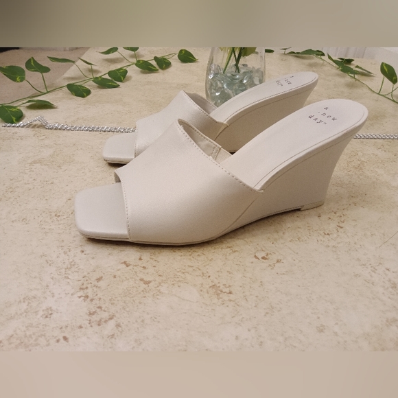 ❤️Women peep toe slip on wedge heel - Picture 3 of 5